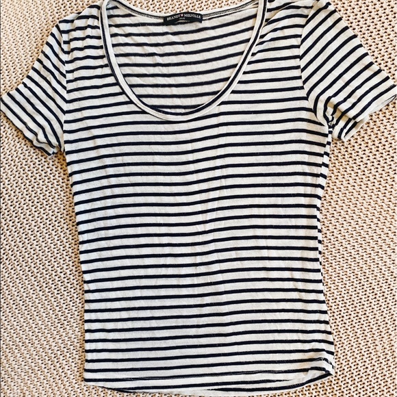 ‼️BUNDLE Two T-shirts - Picture 3 of 6